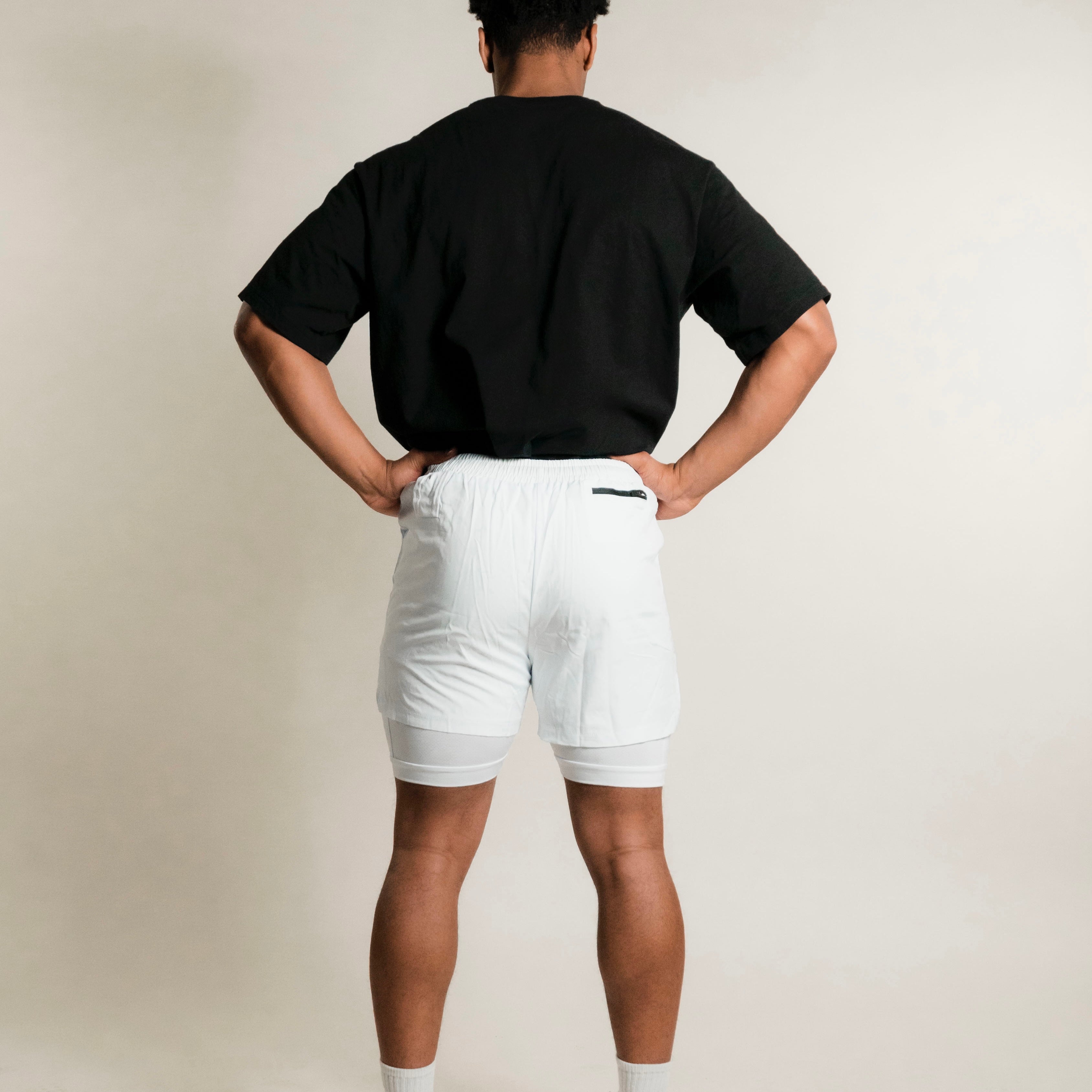 WHITE LINER SHORTS